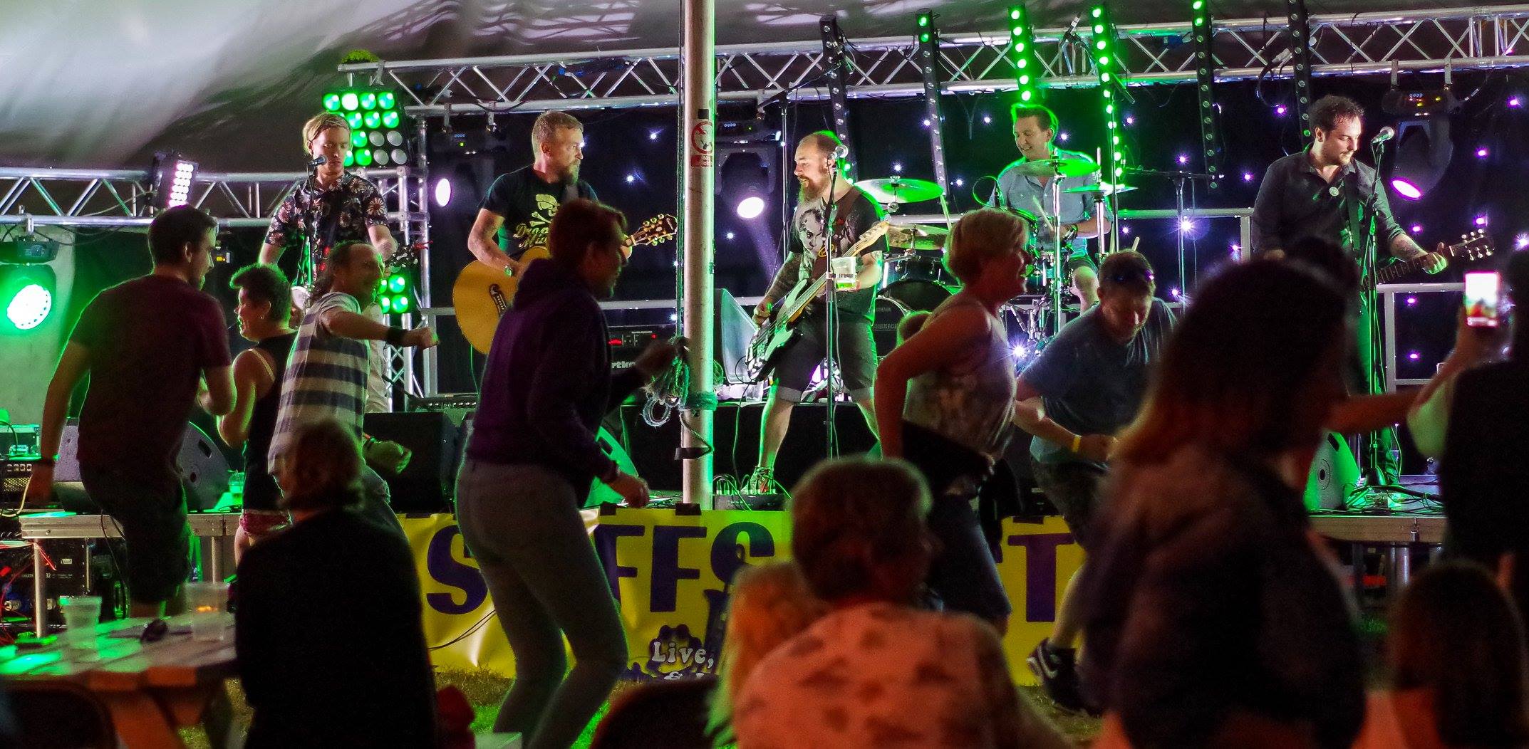 Truss hire near to me - Stage Men