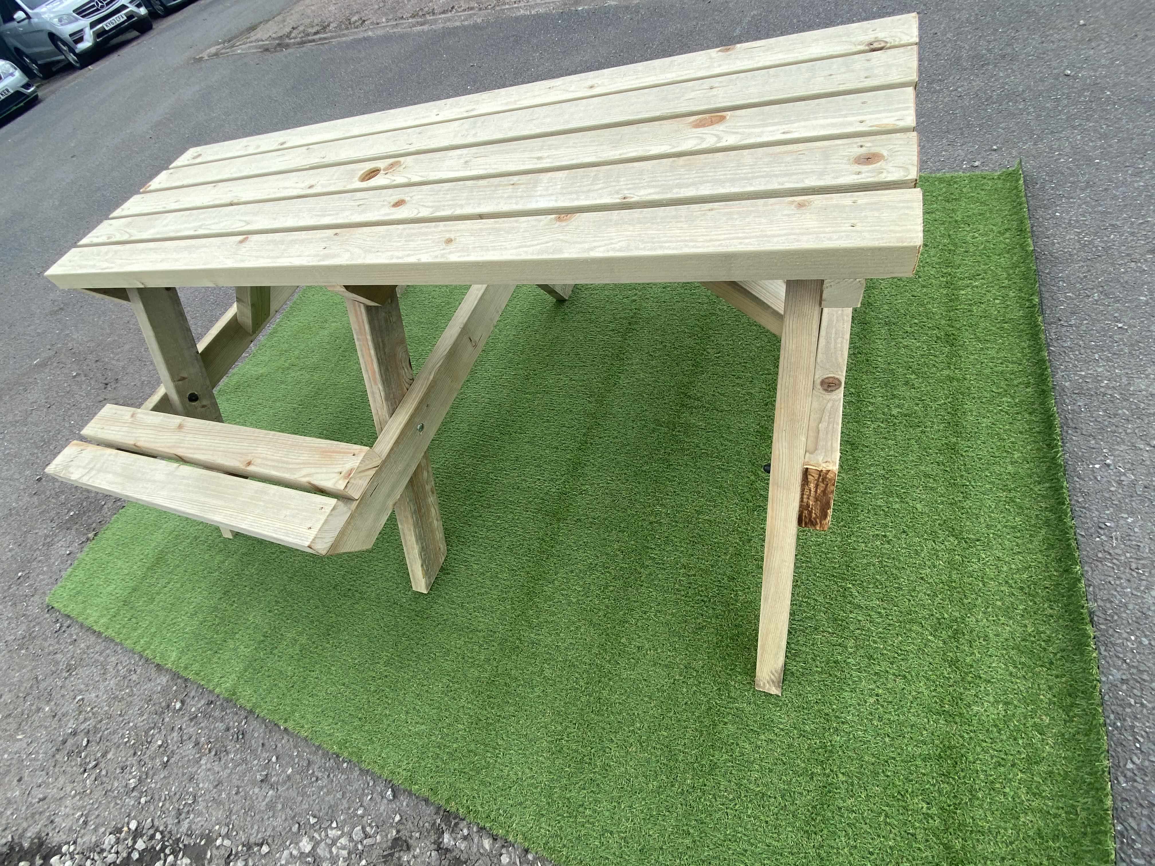 dda compliant , dda seating , dda compliant seating , picnic bench table hire , picnic table hire , outdoor table hire , outdoor seating hire , outdoor seating rental , outdoor events , 