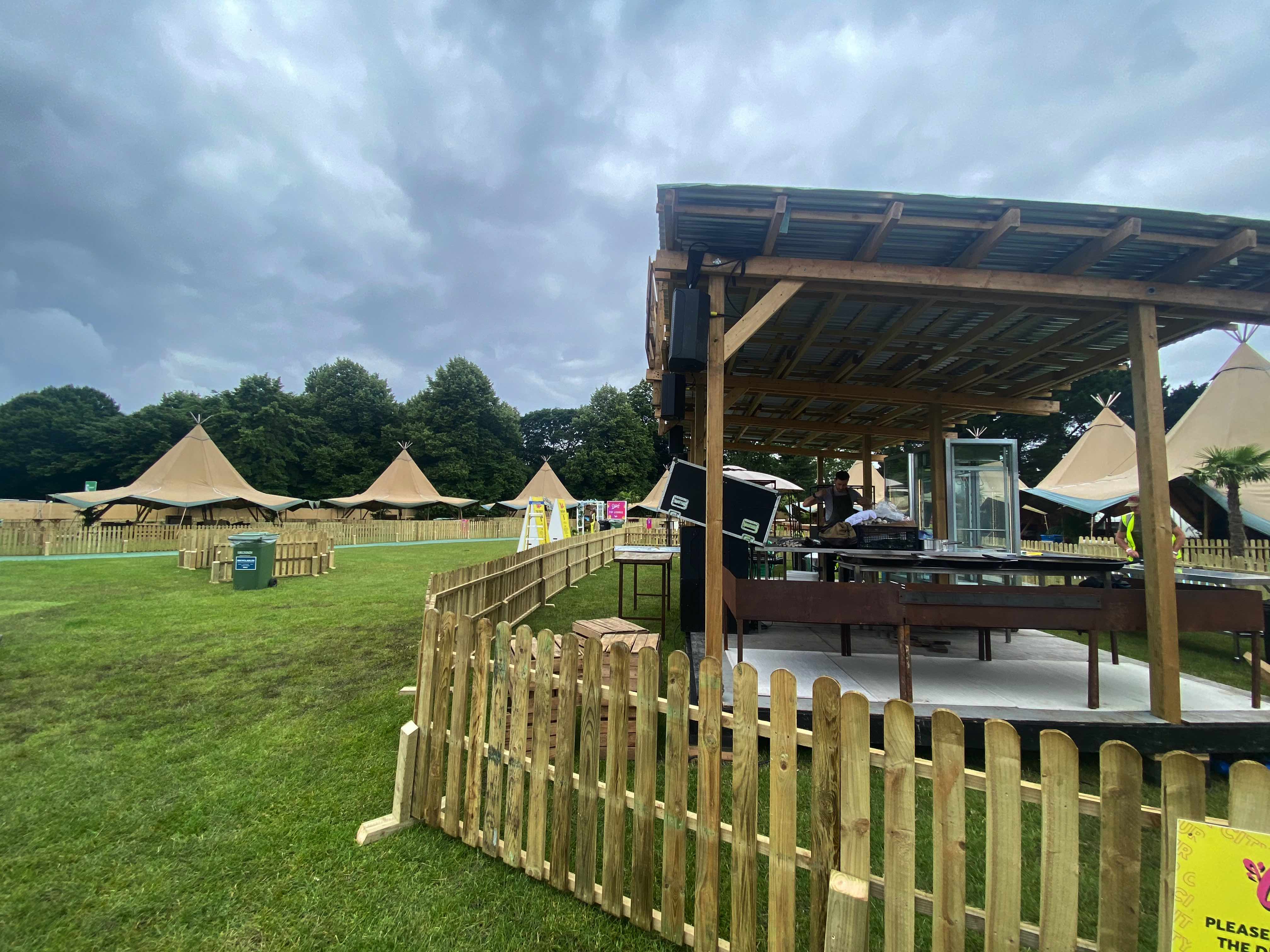 rustic picket fence hire , rustic fence , rustic fence events , picket fence hire , rental of picket fence , wooden fence hire , eventmen , stagemen ,