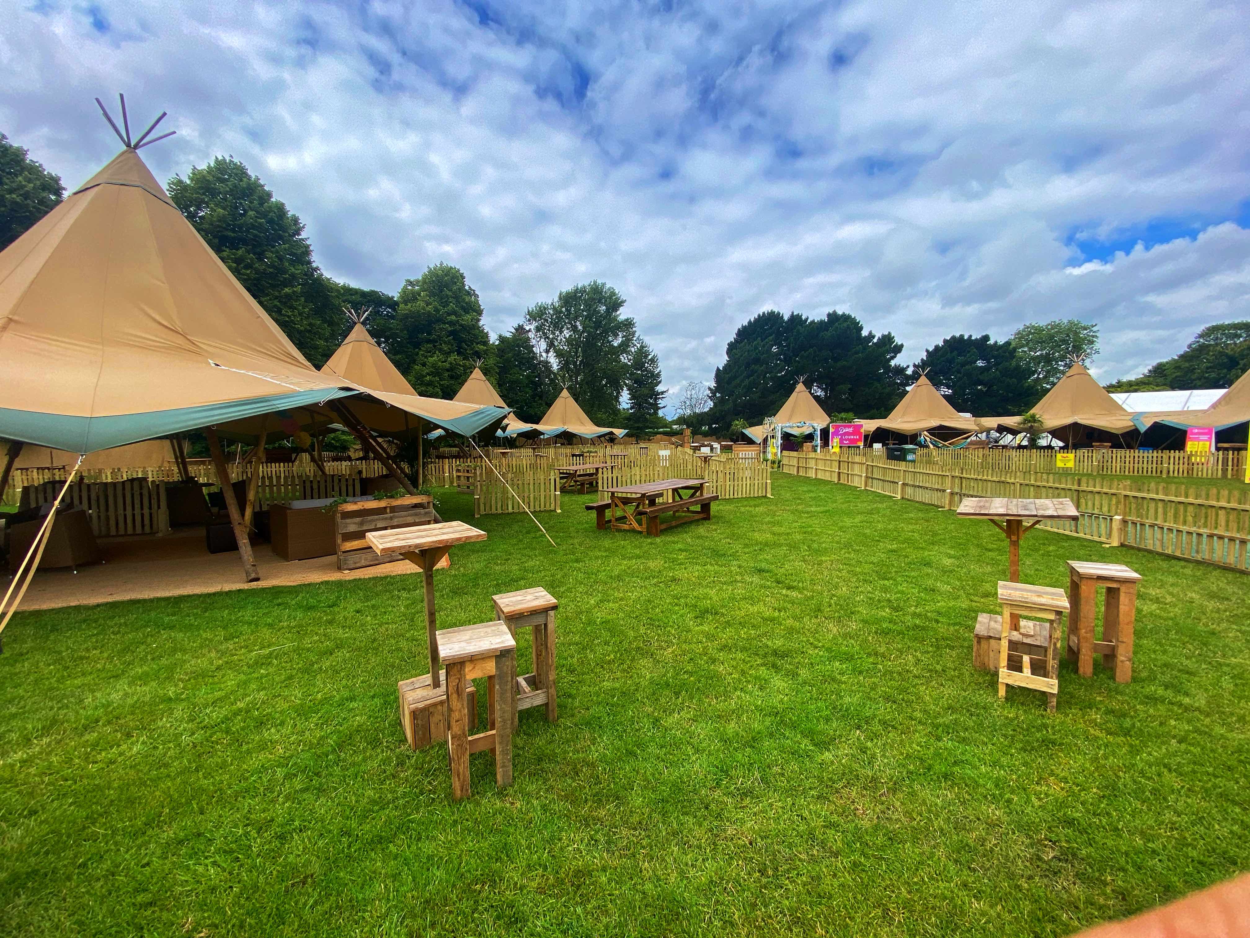 rustic picket fence hire , rustic fence , rustic fence events , picket fence hire , rental of picket fence , wooden fence hire , eventmen , stagemen ,