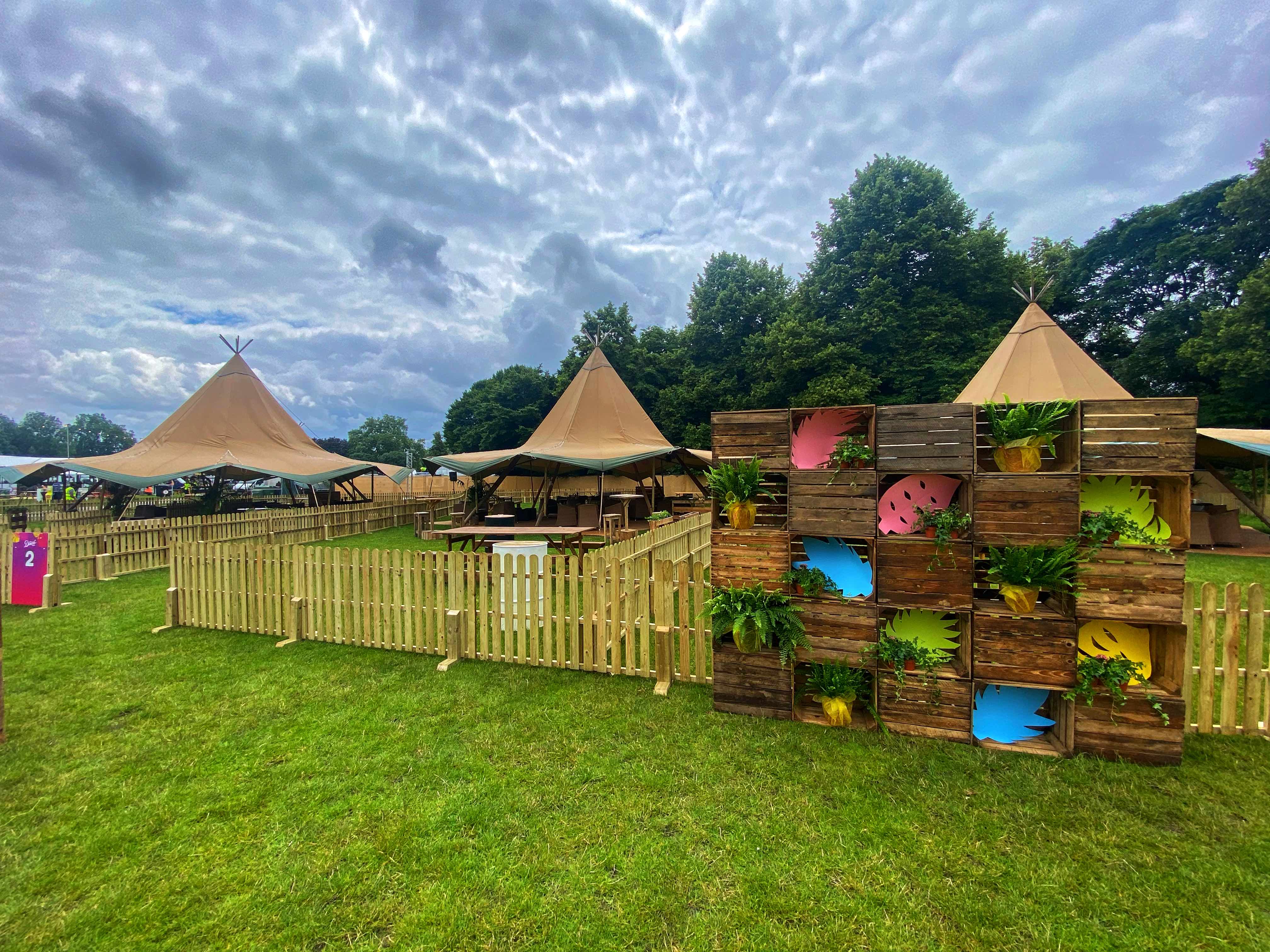 rustic picket fence hire , rustic fence , rustic fence events , picket fence hire , rental of picket fence , wooden fence hire , eventmen , stagemen ,