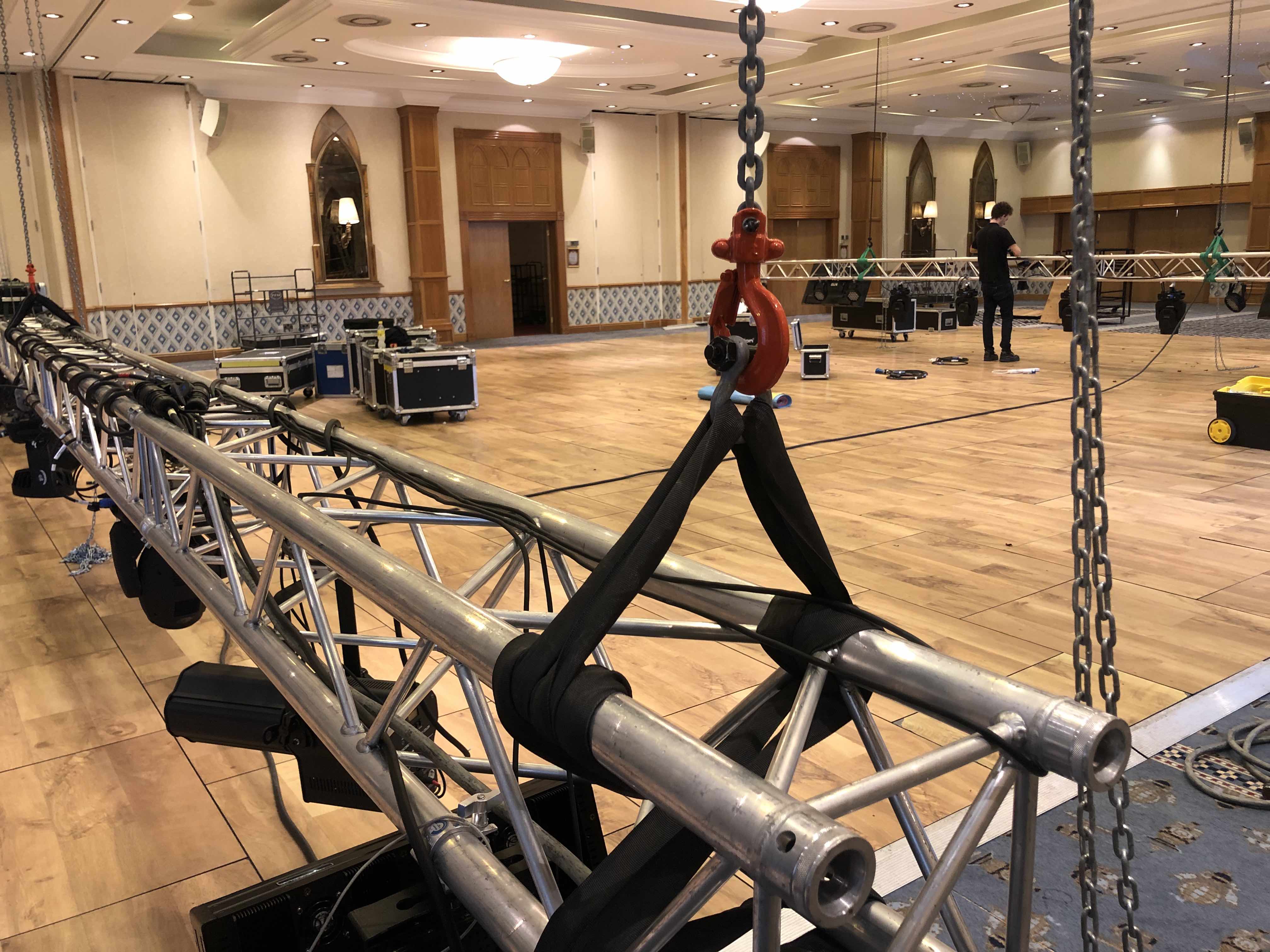 truss hire , concert trussing , rigging services , truss rigging , lighting truss , 