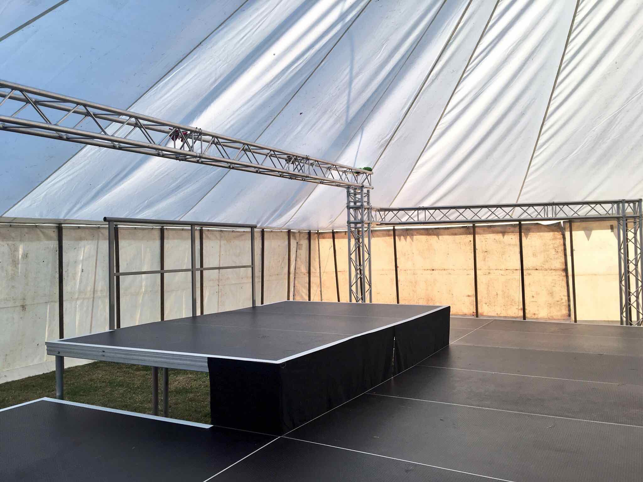 truss hire , concert trussing , rigging services , truss rigging , lighting truss , 