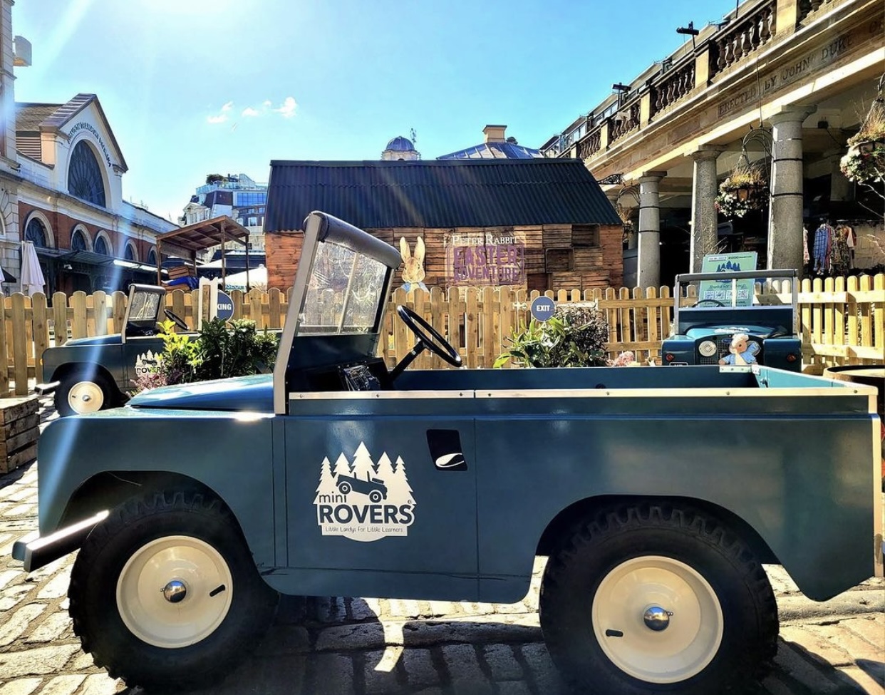 rustic picket fence hire , rustic fence , rustic fence events , picket fence hire , rental of picket fence , wooden fence hire , eventmen , stagemen ,