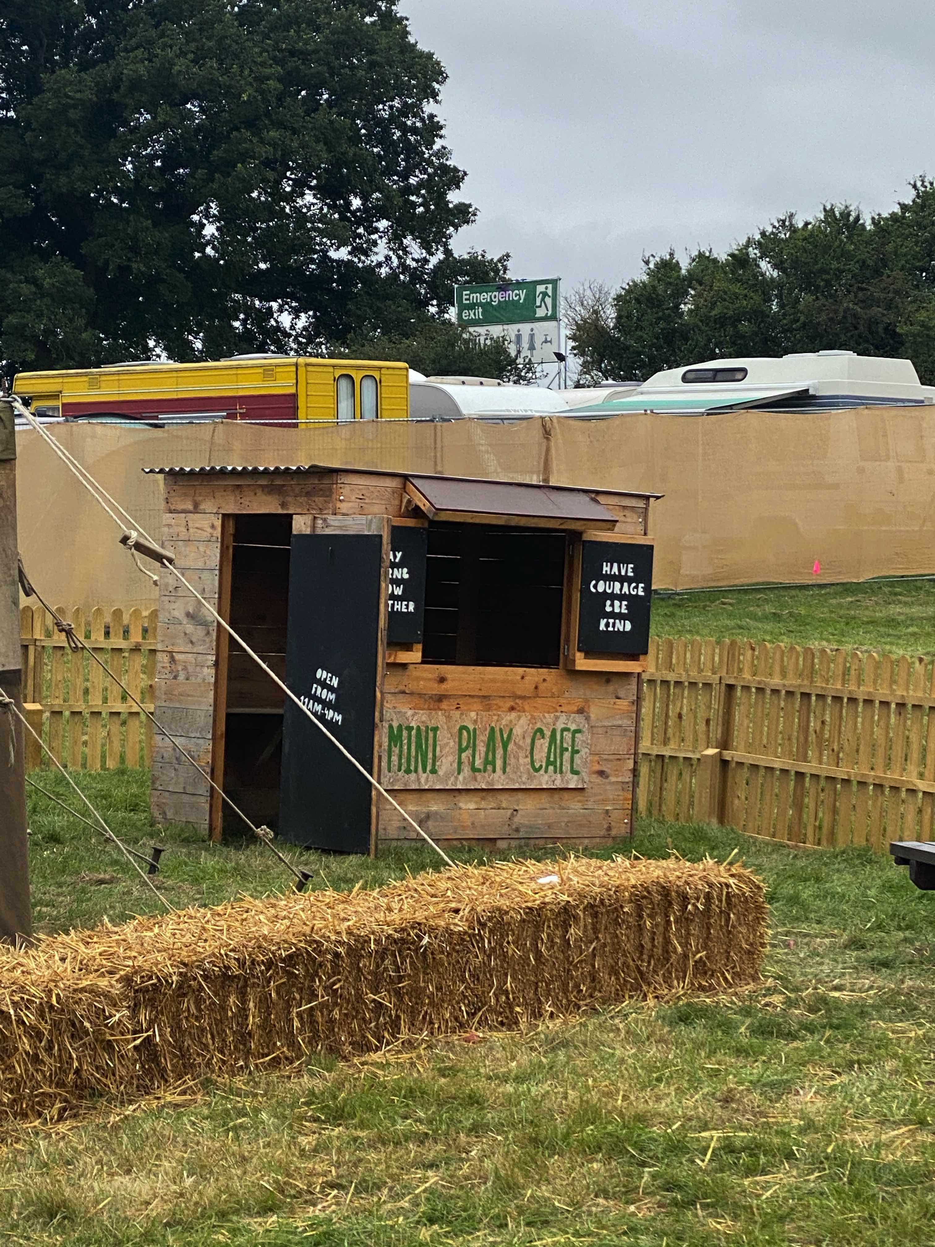 rustic picket fence hire , rustic fence , rustic fence events , picket fence hire , rental of picket fence , wooden fence hire , eventmen , stagemen ,