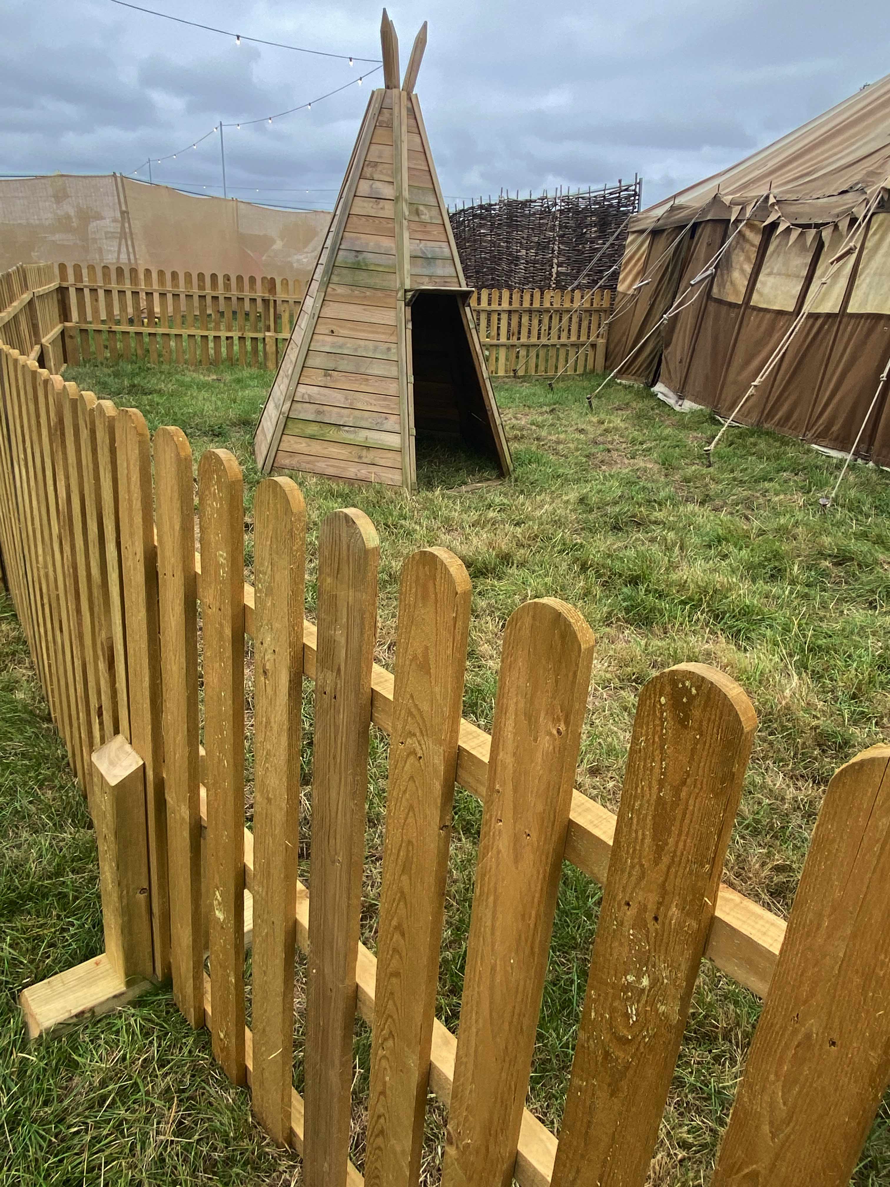 rustic picket fence hire , rustic fence , rustic fence events , picket fence hire , rental of picket fence , wooden fence hire , eventmen , stagemen ,