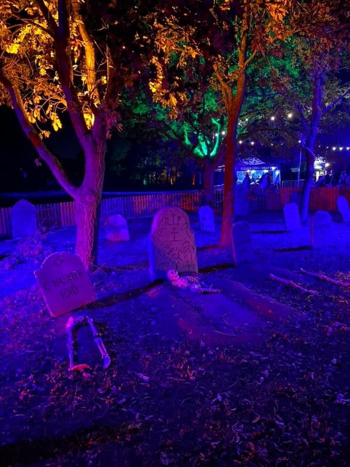 rustic picket fence hire , rustic fence , rustic fence events , picket fence hire , rental of picket fence , wooden fence hire , eventmen , stagemen ,