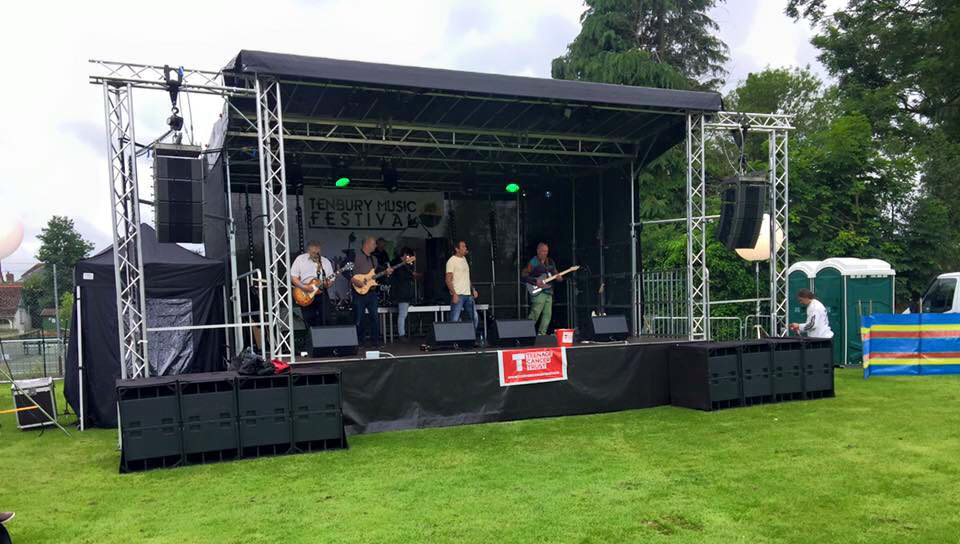 outdoor stage guide , stage help , staging guide , outdoor stage help , outdoor stage review , outdoor staging for rent , outdoor staging guide with tips and tricks plus FAQ