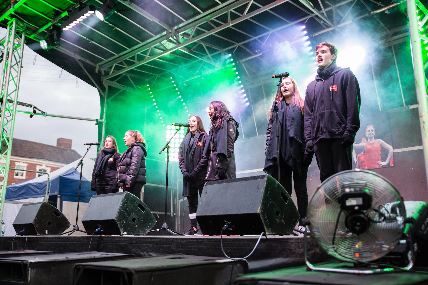 outdoor stage hire, stage for festival , stage hire near me , staging for events , staging for concert , platform hire , 