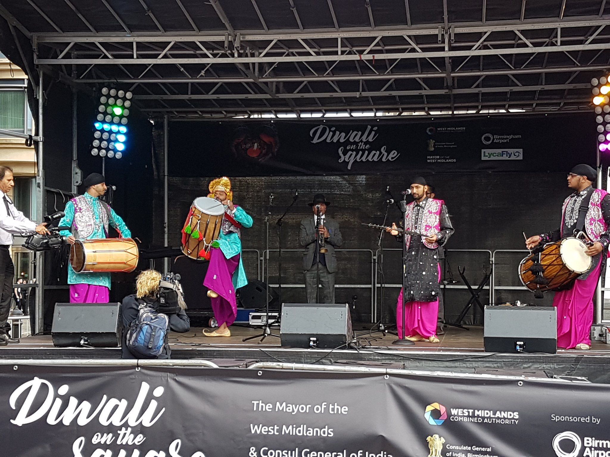 outdoor stage hire, stage for festival , stage hire near me , staging for events , staging for concert , platform hire , 