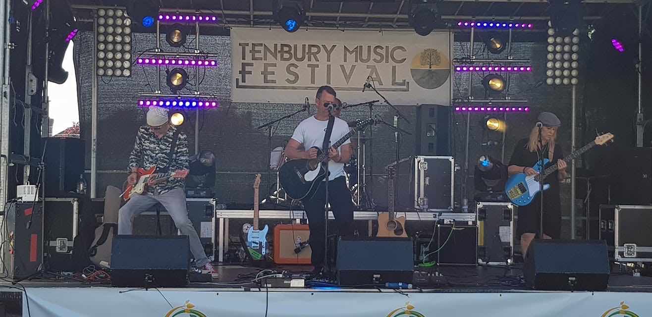 outdoor stage hire, stage for festival , stage hire near me , staging for events , staging for concert , platform hire , stage hire Birimingham , stage hire London , stage hire Nottingham , stage hire Stafford , 