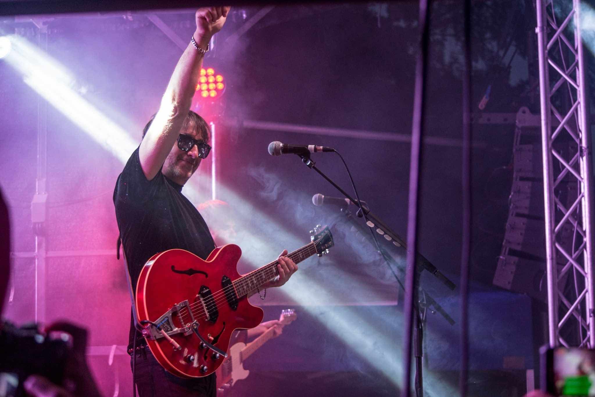 outdoor stage hire, stage for festival , stage hire near me , staging for events , staging for concert , platform hire , stage hire Birimingham , stage hire London , stage hire Nottingham , stage hire Stafford , 