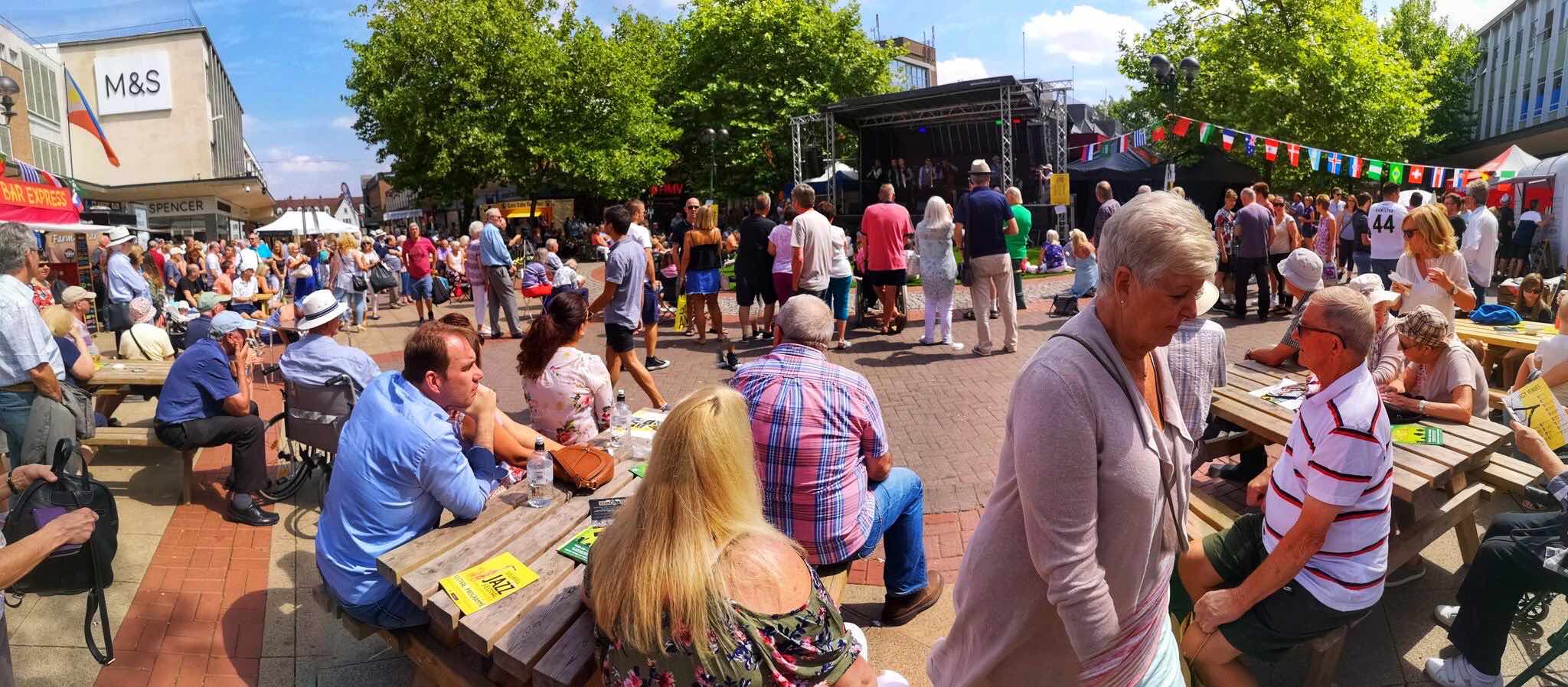 outdoor stage hire, stage for festival , stage hire near me , staging for events , staging for concert , platform hire , stage hire Birimingham , stage hire London , stage hire Nottingham , stage hire Stafford , 