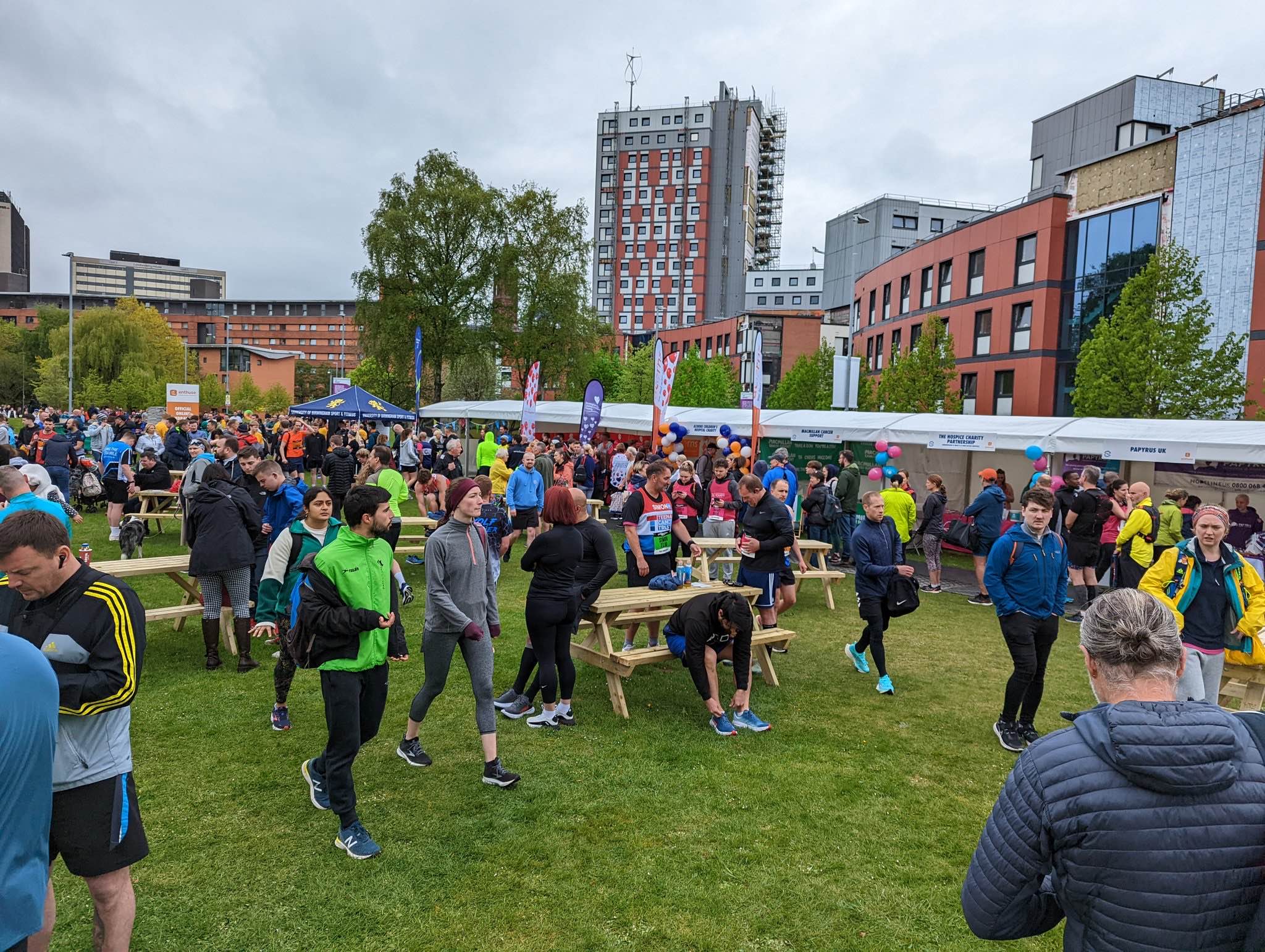 picnic bench hire , bench hire , pub bench hire , pub table hire , picnic table hire , 