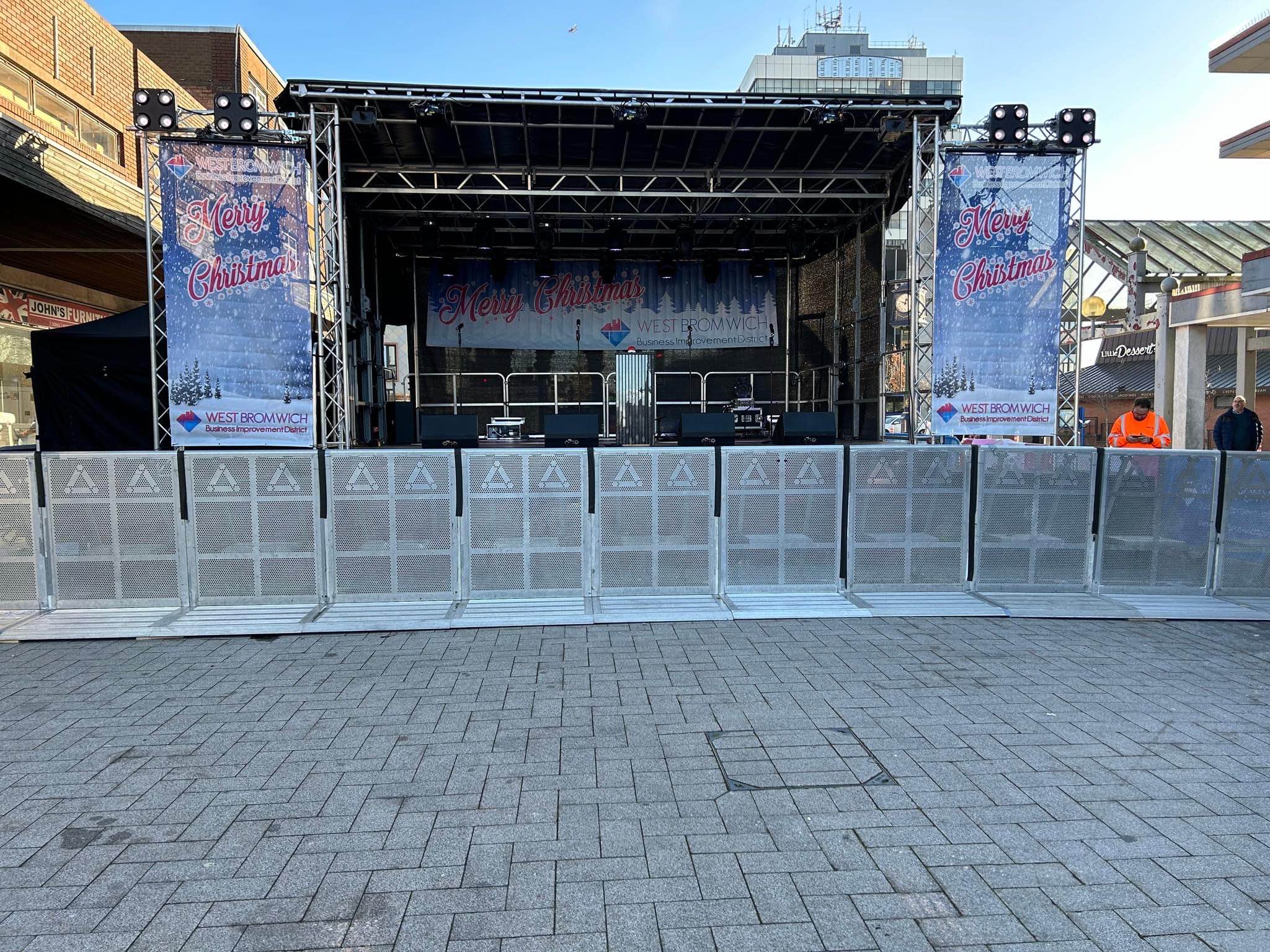 outdoor stage hire , staging hire , stage hire , outdoor event stage , 